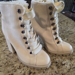 Women's Cream Lace-Up Ankle Boots